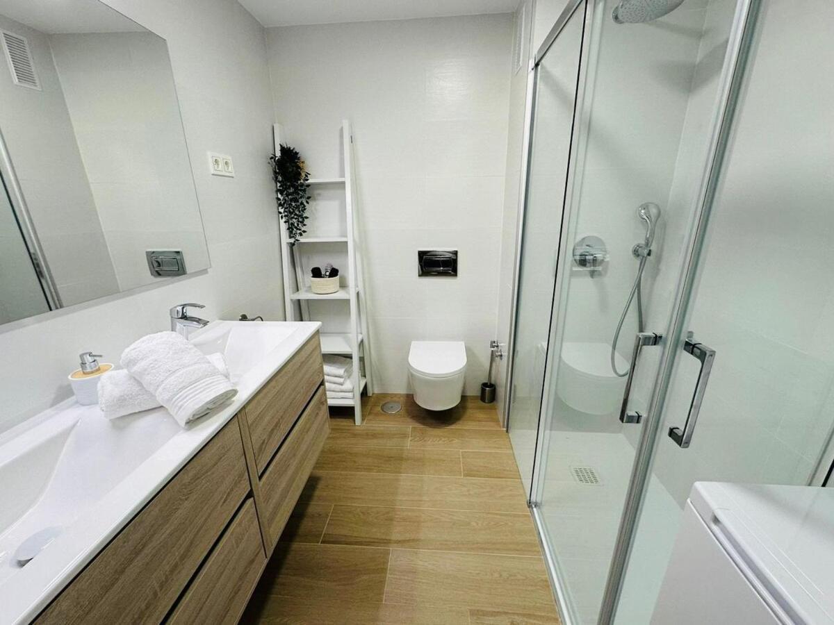 Renovado En El Centro De Apartment