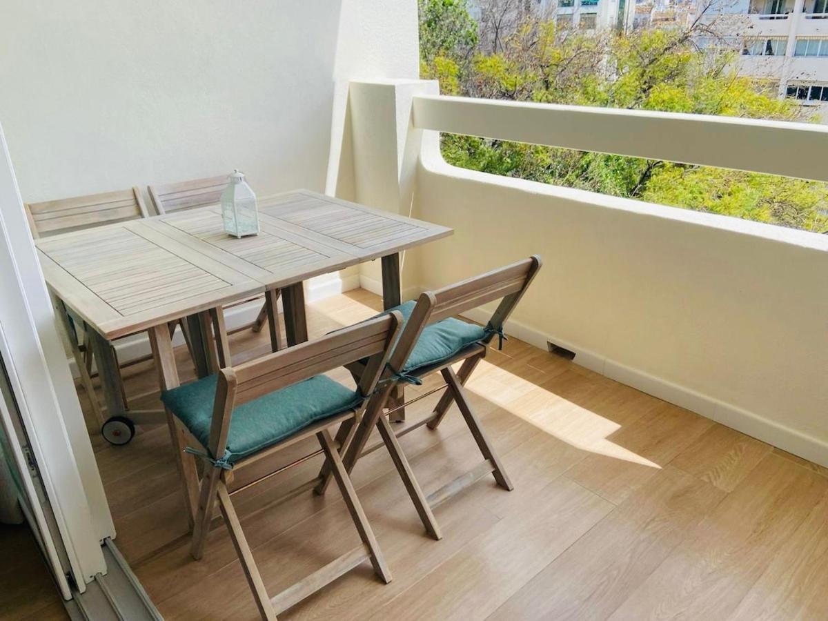 Renovado En El Centro De Appartement